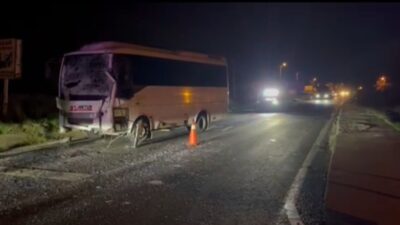 Tekirdağ'ın Çerkezköy ilçesinde iki servis aracının çarpışması sonucu 8 işçi