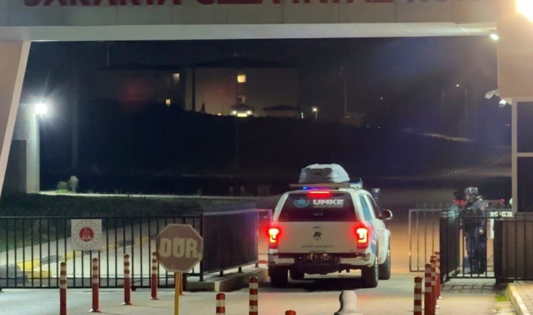 Sakarya'nın Ferizli ilçesindeki açık ceza infaz kurumunda akşam yemeğinden sonra