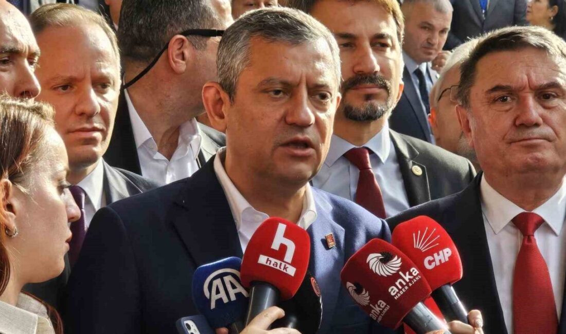 CHP Genel Başkanı Özgür Özel, Zonguldak'ta yaptığı basın toplantısında, partilerine