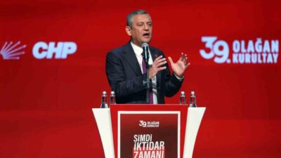 Cumhuriyet Halk Partisi (CHP) Genel Başkanı Özgür Özel, Ankara'daki kurultayda