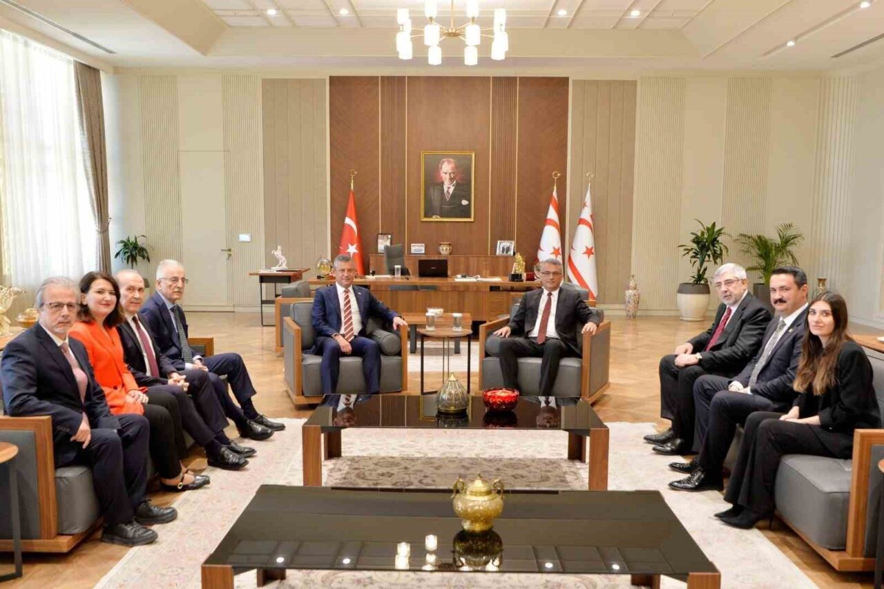 CHP Genel Başkanı Özgür Özel, KKTC'nin 42. kuruluş yıl dönümü