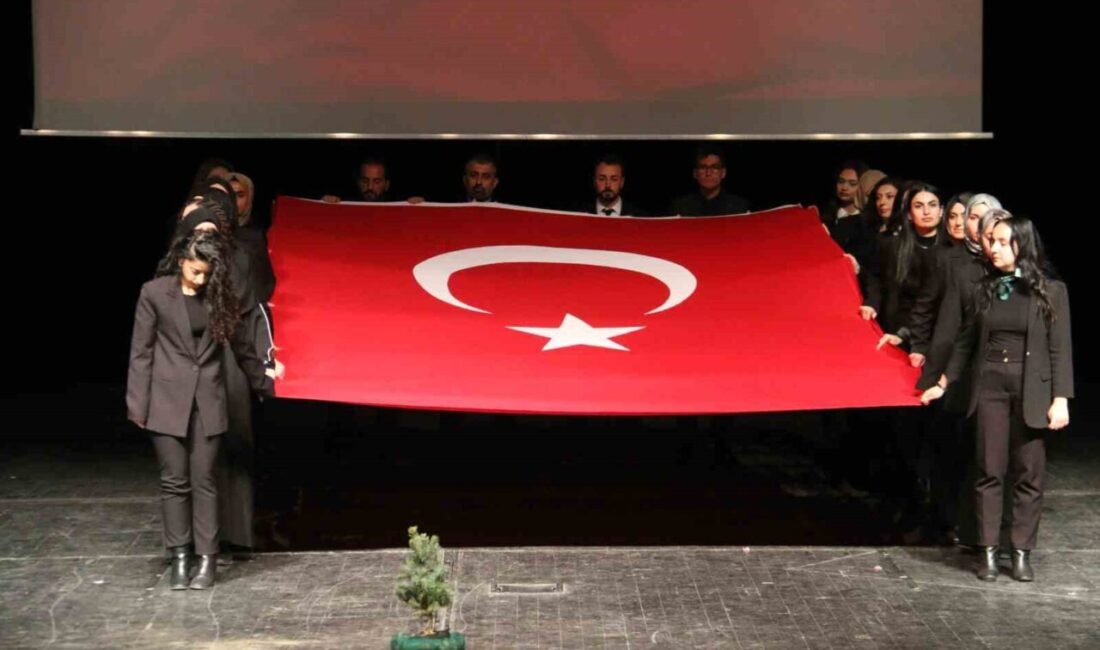 Sivas’ta, 24 Kasım Öğretmenler Günü Kutlamasında Yeni Öğretmenler Yemin Tazeledi Sivas'ta 24 Kasım Öğretmenler Günü etkinliği kapsamında yeni öğretmenler yemin