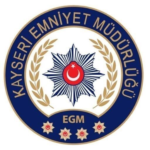 Kayseri İl Emniyet Müdürlüğü Siber Suçlarla Mücadele ekipleri, sanal devriyelerde