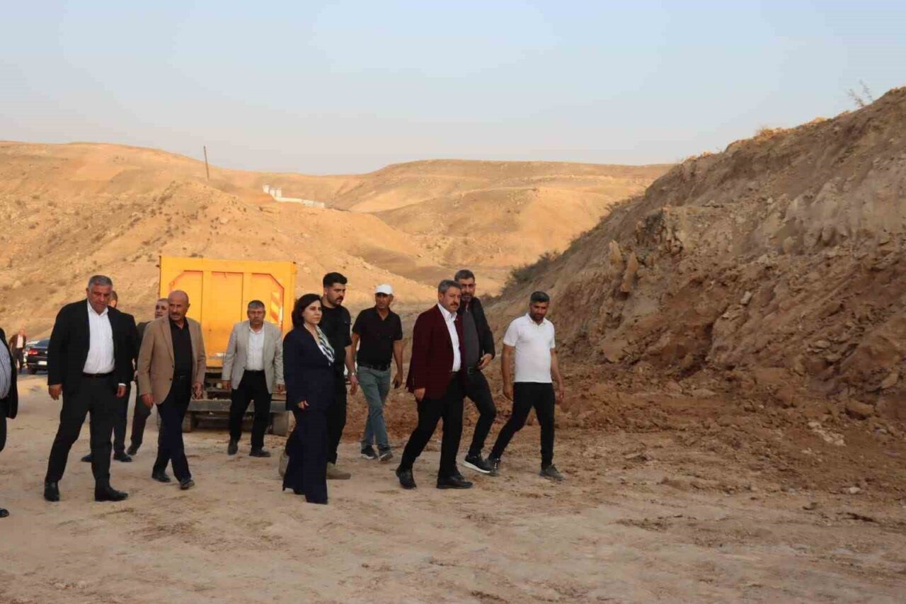 AK Parti Şırnak Milletvekili Arslan Tatar, Cizre-Silopi yolunun inşaat çalışmalarını