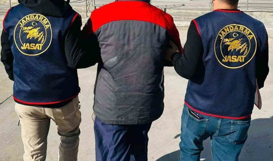 Iğdır’da Çocuk İstismarı Suçundan Aranan Şahıs Mahkeme Kararıyla Tutuklandı Iğdır'da, "Çocuğun Cinsel İstismarı" suçundan 10 yıl hapis cezası kesinleşen