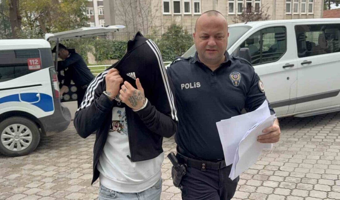 Samsun’da Küçük Çocuğa Taciz İddiasıyla Gözaltına Alınan Şahıs Tutuklandı Samsun'un İlkadım ilçesinde, 10 yaşındaki bir çocuğa cinsel taciz suçlamasıyla