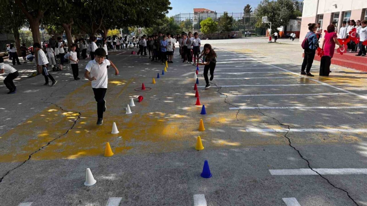 Aydın Gençlik ve Spor İl Müdürlüğü'nün düzenlediği spor eğitimleri, çocukların