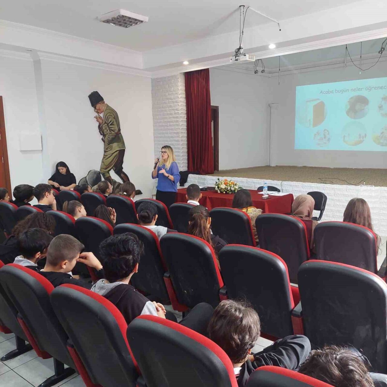 Eskişehir'de Tepebaşı İki Eylül Ortaokulu'nda Aile ve Sosyal Hizmetler İl