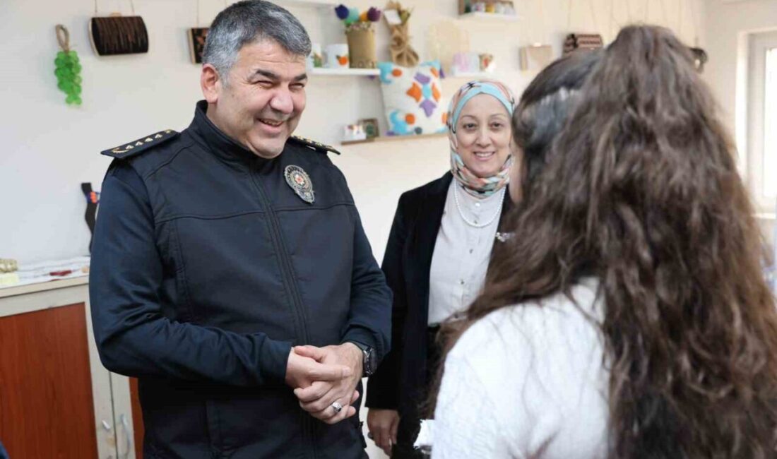 Erzurum Emniyet Müdürü Onur Karaburun ve eşi Aynur Karaburun, Aile