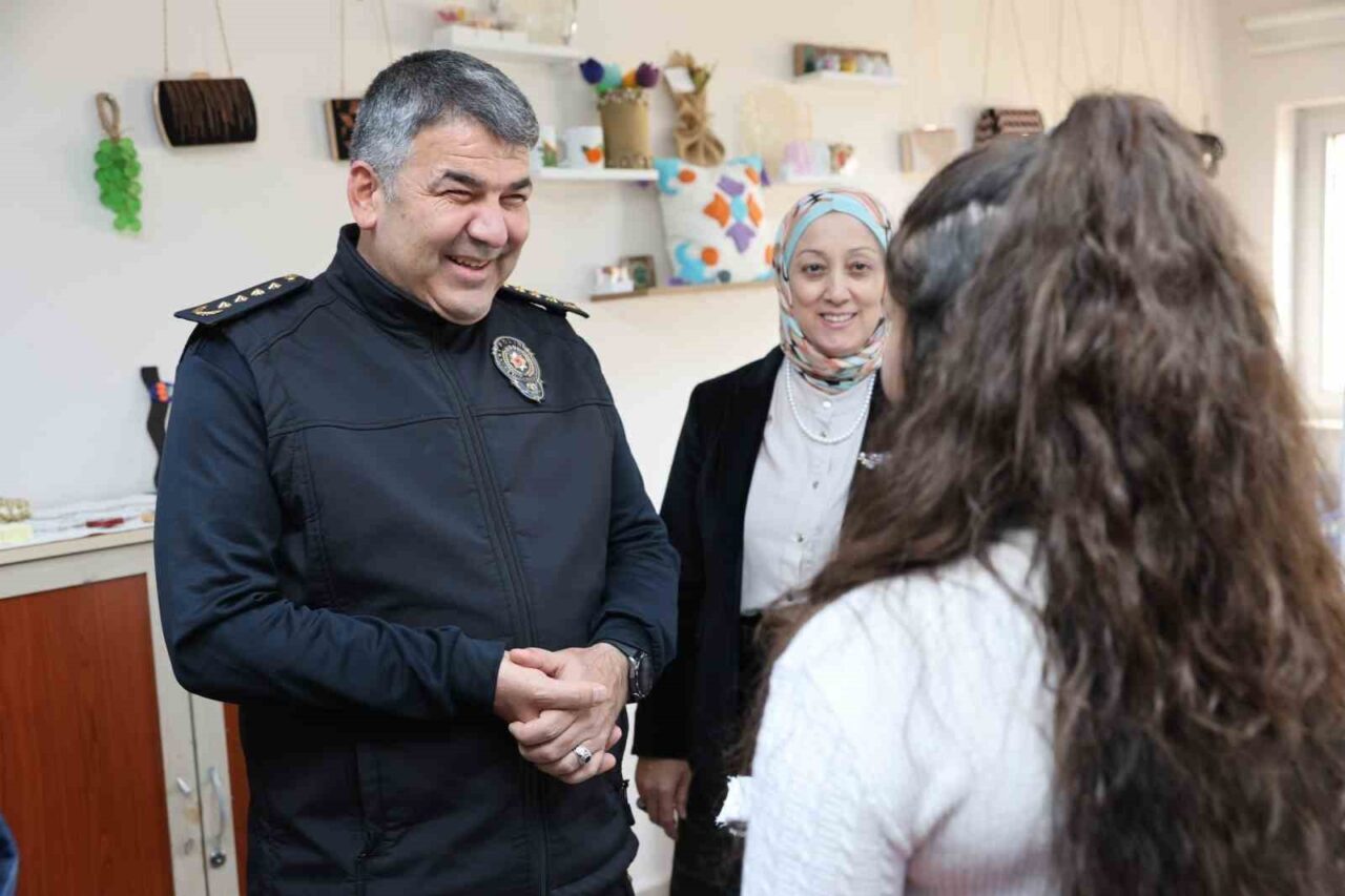 Erzurum Emniyet Müdürü Onur Karaburun ve eşi Aynur Karaburun, Aile