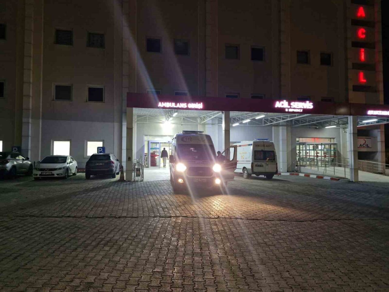 Alaca’da Tavuk Döner Tüketen 5 Lise Öğrencisi Gıda Zehirlenmesi Belirtileriyle Hastaneye Başvurdu