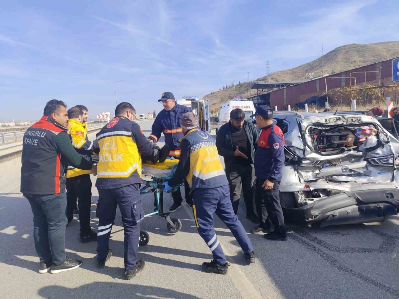 Sungurlu’da Cip ve Kamyonun Çarpışması Sonucu Beş Kişi Yaralandı