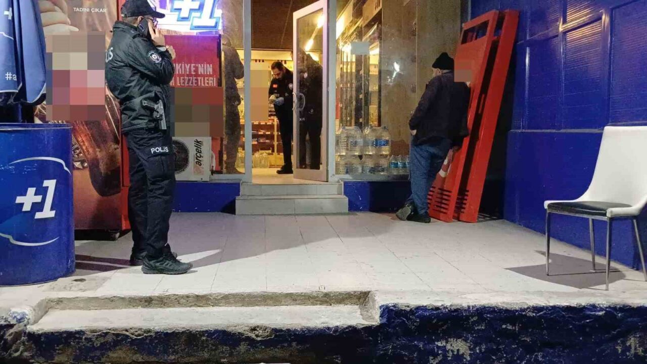 Çorum’da Tekel Bayisine Silahlı Saldırı: Şüpheli Kaçtı, Polis Operasyonu Başlatıldı
