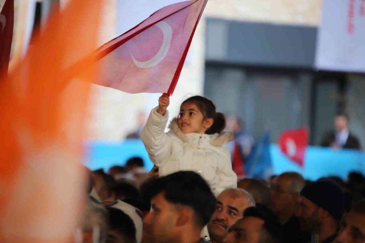 Cumhurbaşkanı Recep Tayyip Erdoğan, Adıyaman'da 350 bininci deprem konutu anahtar