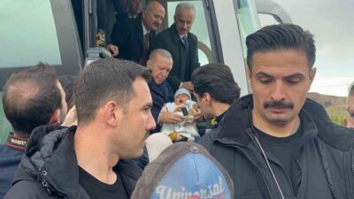 Cumhurbaşkanı Recep Tayyip Erdoğan, Adıyaman'da 350 bininci deprem konutunun anahtar