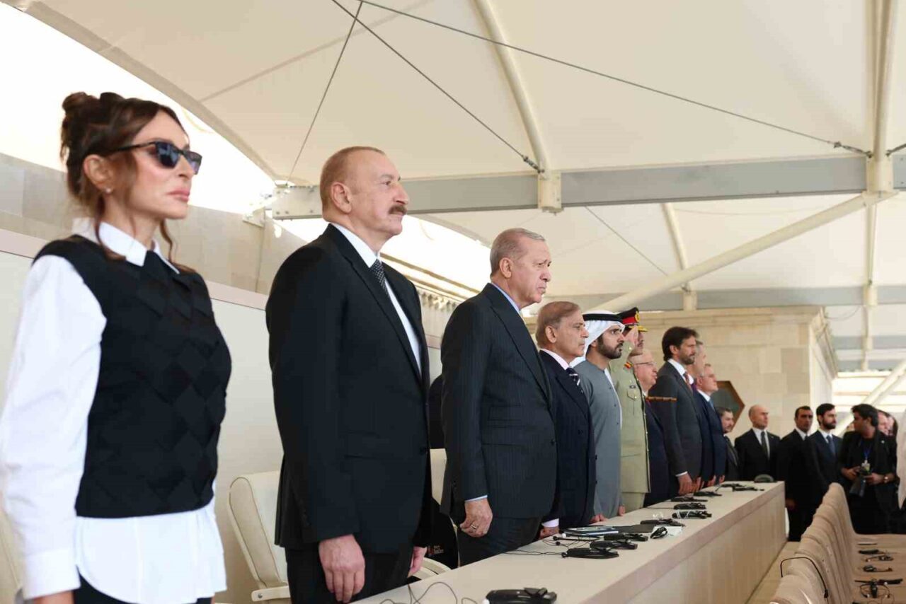 Cumhurbaşkanı Recep Tayyip Erdoğan, Bakü'de Azerbaycan Cumhurbaşkanı İlham Aliyev ve