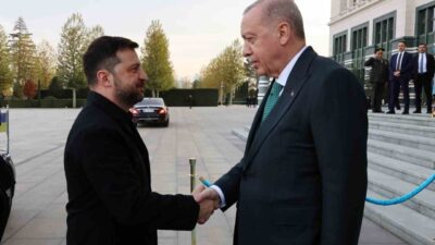 Cumhurbaşkanı Recep Tayyip Erdoğan ve Ukrayna Devlet Başkanı Vladimir Zelenskiy,