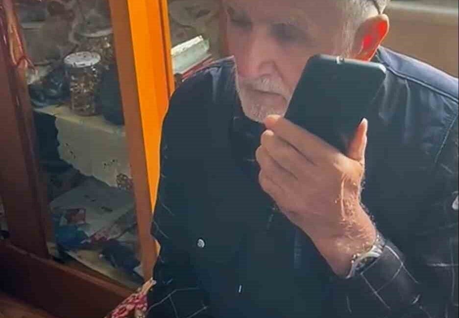 Cumhurbaşkanı Erdoğan, Gürcistan’da şehit düşen askeri pilotun babasıyla başsağlığı telef görüşmesi gerçekleştirdi Cumhurbaşkanı Recep Tayyip Erdoğan, Gürcistan'da şehit olan Kıdemli Başçavuş Nuri