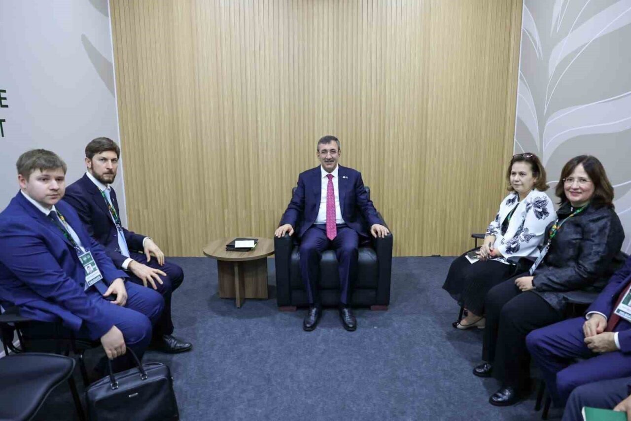 Cumhurbaşkanı Yardımcısı Cevdet Yılmaz, Brezilya'daki COP30 konferansında Suriye Devlet Başkanı