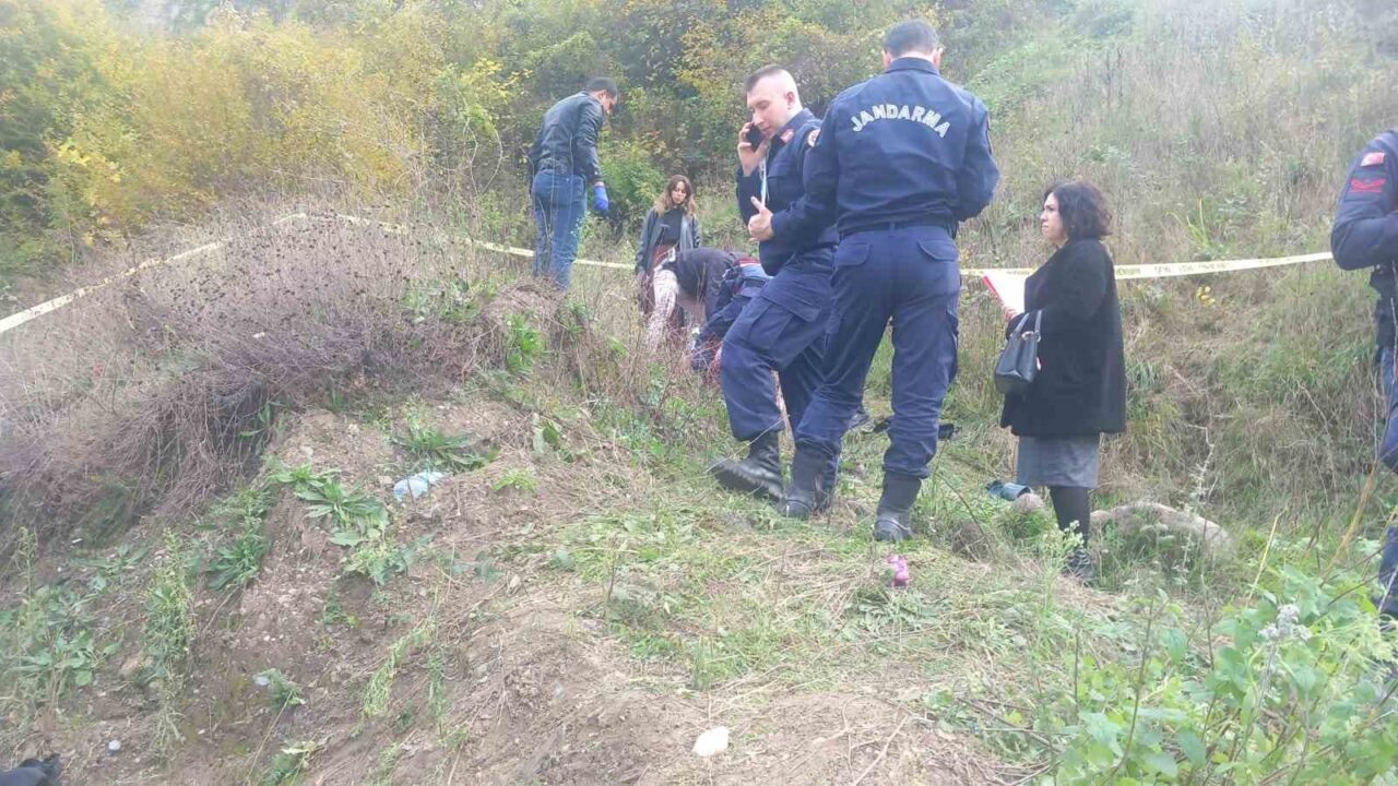 Akyazı’da D-140 Kara Yolunda Meydana Gelen Trafik Kazasında Bir Ölü, Üç Yaralı Var