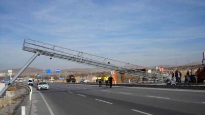 Niğde - Kayseri yolunda H.A. idaresindeki 38 KC 913 plaka