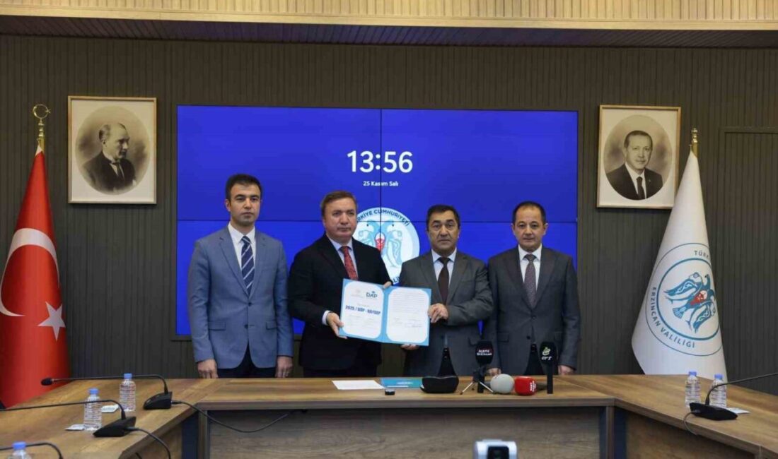 Erzincan'da Doğu Anadolu Projesi kapsamında üç projenin protokolü Vali Hamza