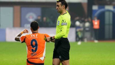 Başakşehir, Kasımpaşa'yı 3-1 yenerken, Davie Selke, çift sarı kart sonrası