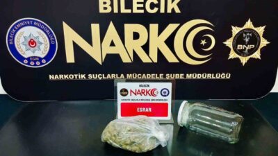 Bilecik'te, İl Emniyet Müdürlüğü Narkotik Suçlarla Mücadele ekipleri, dedektör köpeği