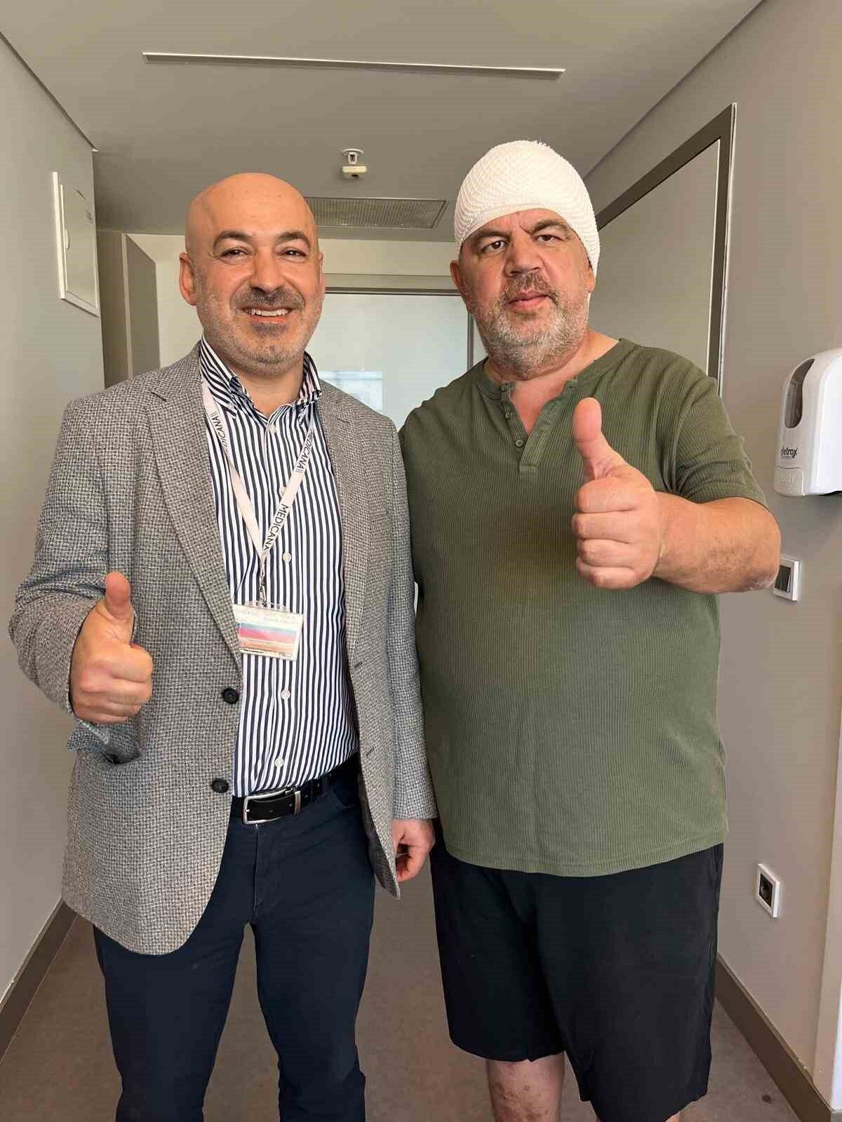 Kütahya'da yaşayan 57 yaşındaki Eyüp Edin, trigeminal nevralji nedeniyle yoğun