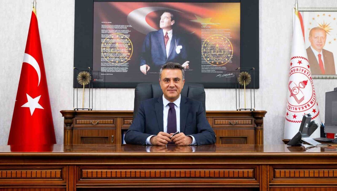 Denizli İl Milli Eğitim Müdürü Emre Çalışkan, 24 Kasım Öğretmenler