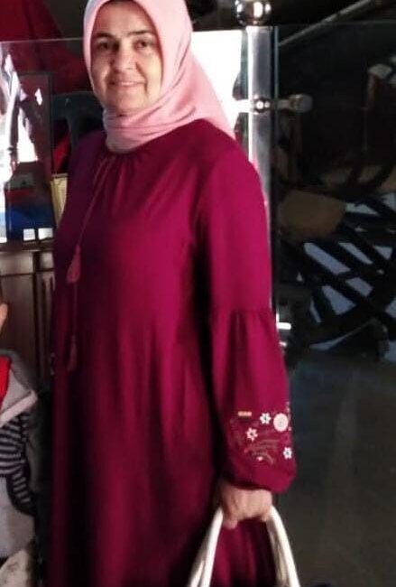 Denizli’de Ağaç Budama Sırasında Düşen Kadın Hayatını Kaybetti Denizli'nin Pamukkale ilçesinde, Sabahat Artan (56), bahçesindeki ağacı budarken dengesini