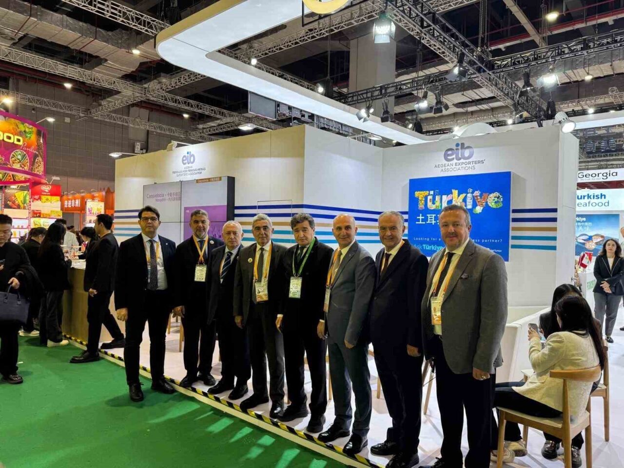 Denizlili ihracatçılar, Çin'in Şanghay kentinde düzenlenen 8. Çin Uluslararası İthalat