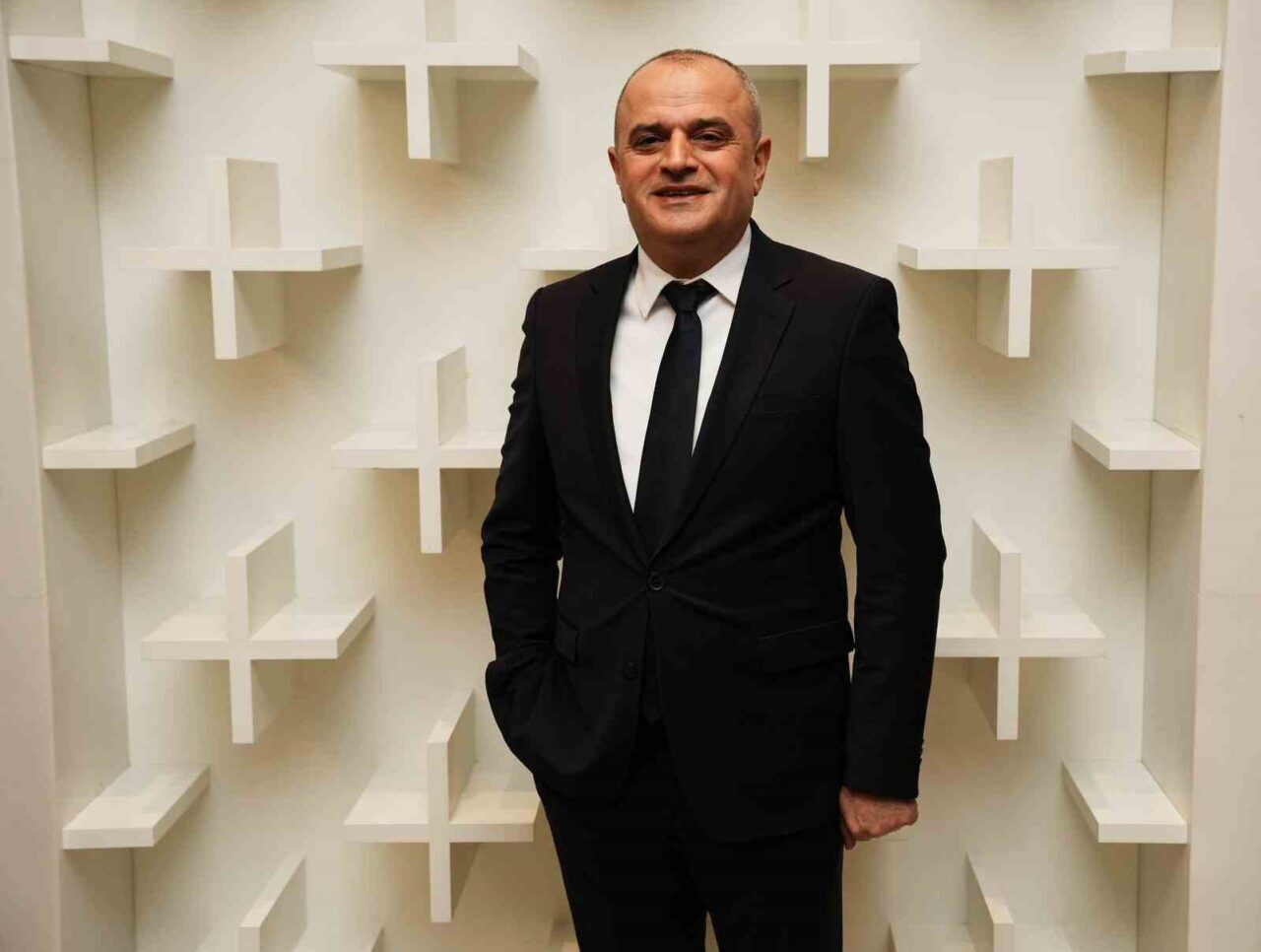 Türkiye Deri Konfeksiyoncular Derneği Başkanı Cengiz Sarıgül, Rusya-Ukrayna savaşının sona