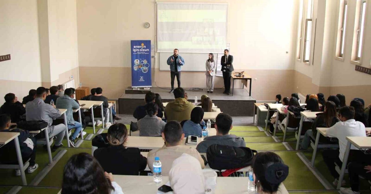 Dicle Elektrik, "Enerjin İşin Olsun" projesi kapsamında Mardin Artuklu Üniversitesi’nde