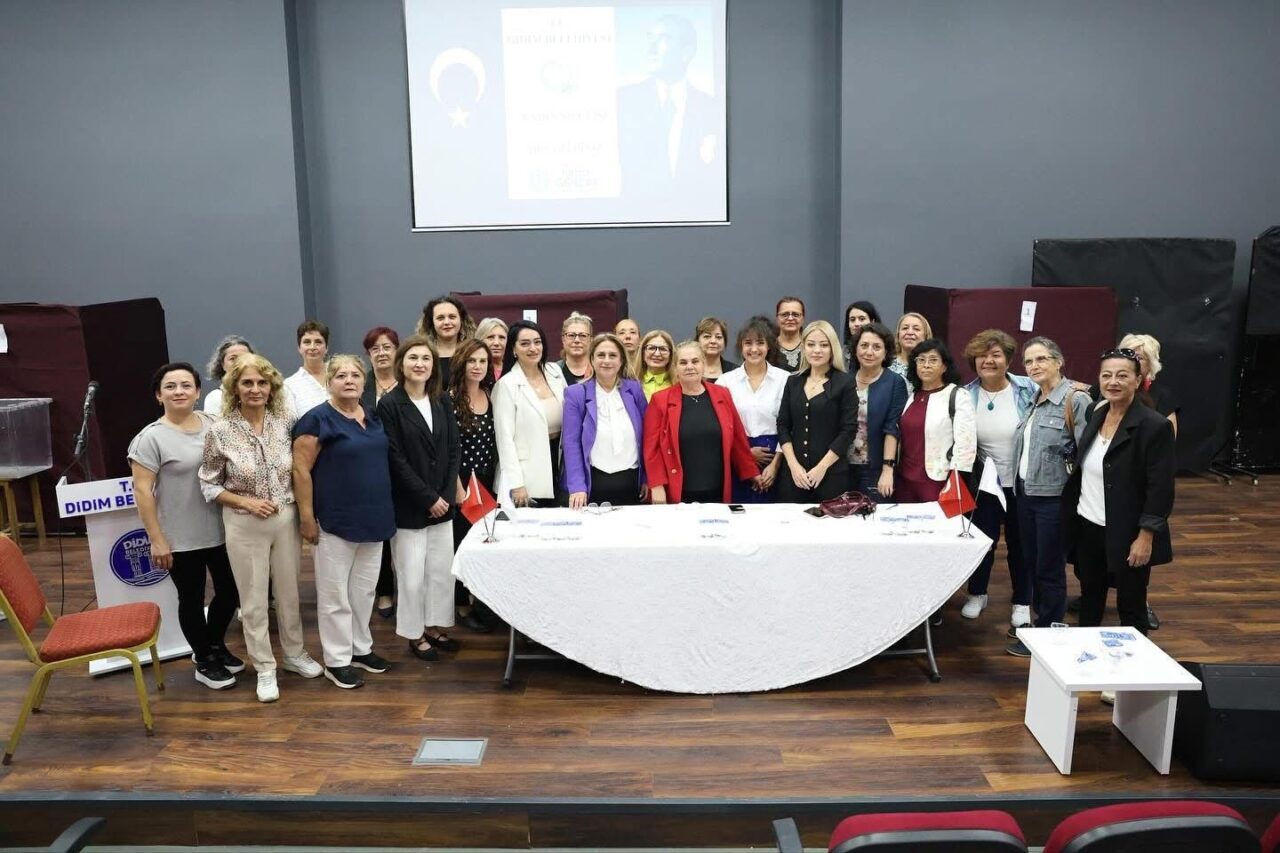 Didim Belediyesi, kadınların toplumsal eşitliğini artırmak amacıyla Kadın Meclisi’ni kurdu.