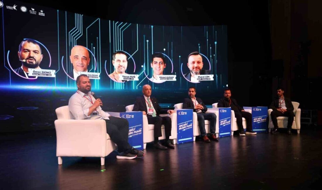 Kocaeli Bilişim Fuarı'ndaki panelde, sporun dijitalleşmesi ve yapay zekanın kullanımı