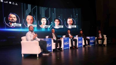 Kocaeli Bilişim Fuarı'ndaki panelde, sporun dijitalleşmesi ve yapay zekanın kullanımı