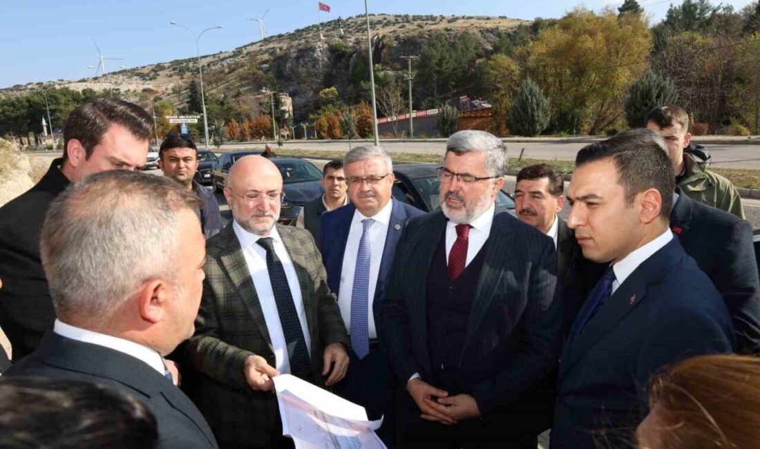 Dinar’da Ağır Araçlar için Kaçış Rampası Projesinin Uygulama Aşamasına Geçildi Afyonkarahisar’ın Dinar ilçesinde ağır araçlar için yapılan kaçış rampası projesi