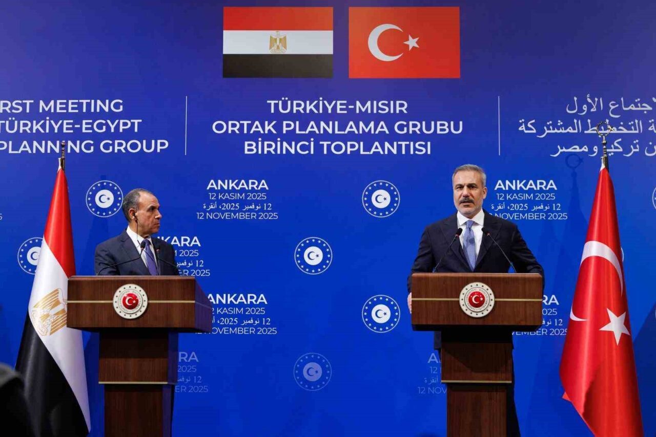 Dışişleri Bakanı Hakan Fidan, Mısır Dışişleri Bakanı Bedir Abdulati ile