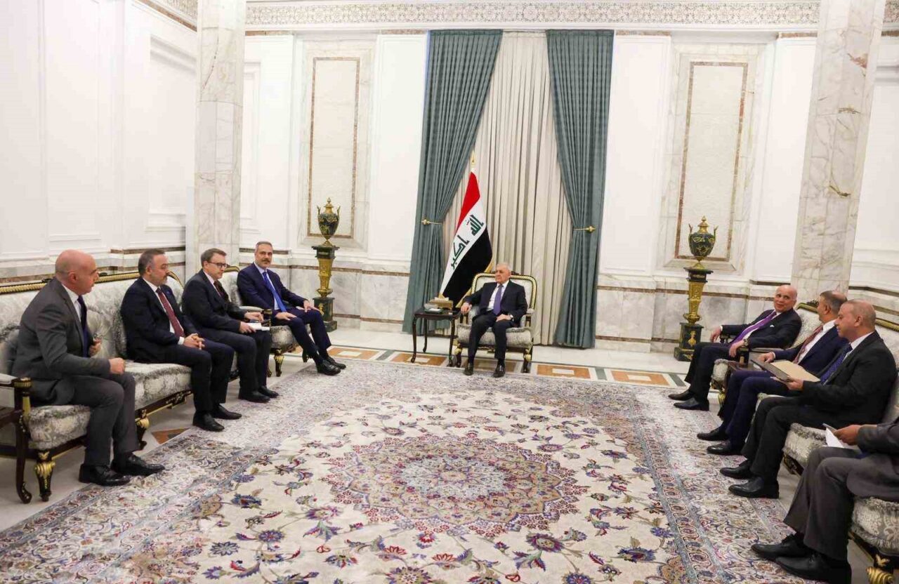 Dışişleri Bakanı Hakan Fidan, Bağdat'ta Irak Cumhurbaşkanı Abdullatif Reşid ile