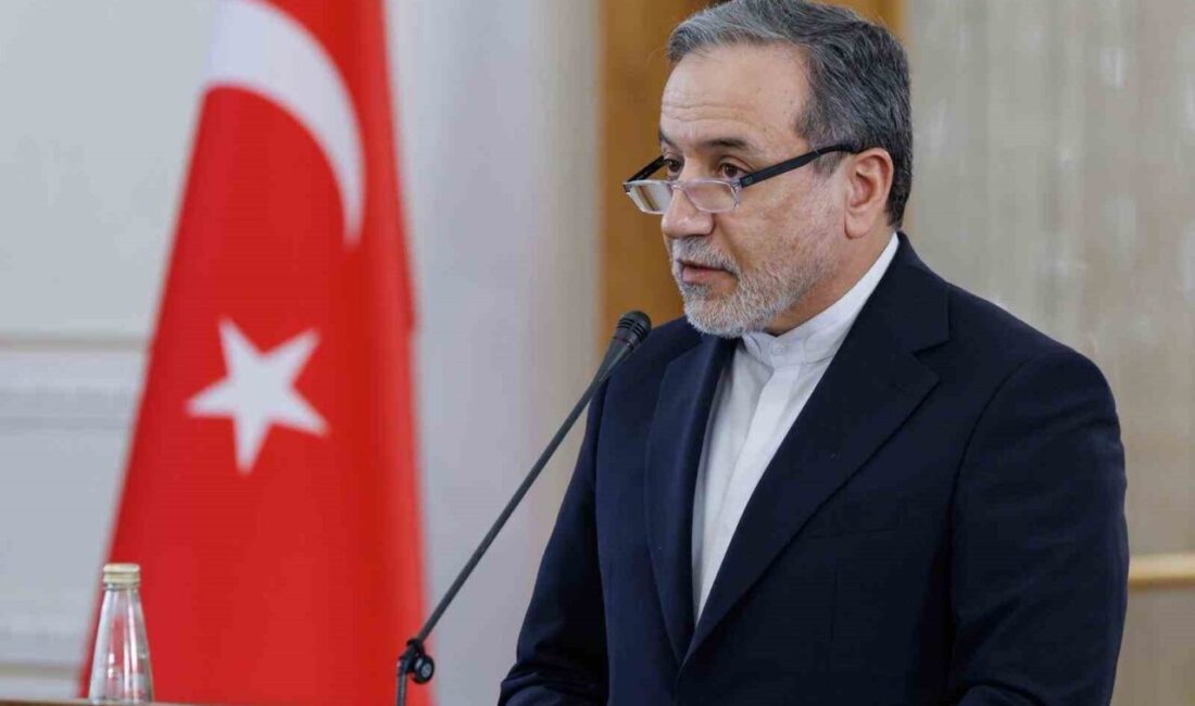 Hakan Fidan: “Rusya-Ukrayna barışı bölge için kritik öneme sahip” Dışişleri Bakanı Hakan Fidan, Tahran'da İran Dışişleri Bakanı Abbas Arakçi