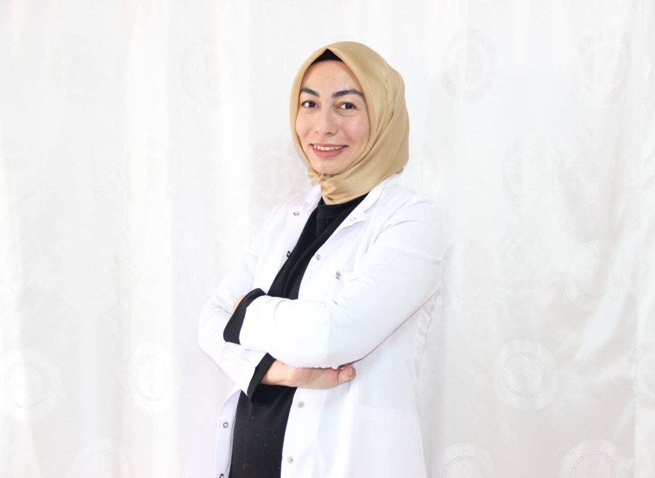 Sivas Devlet Hastanesi'nden Dahiliye Uzmanı Dr. Nurcan Yıldırım, diyabetin sağlık
