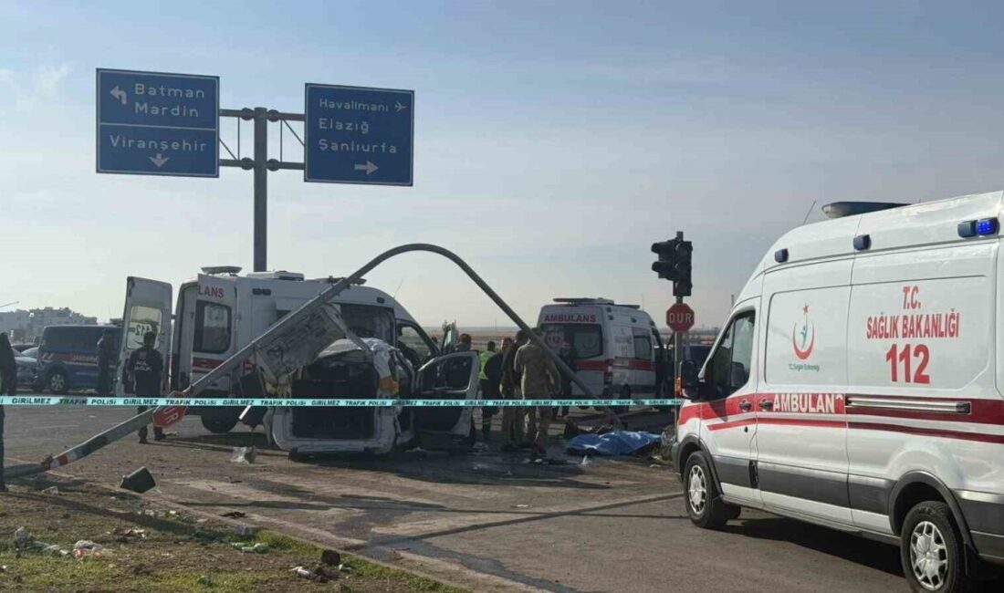 Diyarbakır’da 24 Saat İçinde Gerçekleşen Trafik Kazalarında 8 Kişi Hayatını Kaybetti, 14 Yaralı Var Diyarbakır'ın Çınar ve Bağlar ilçelerinde son 24 saatteki iki kazada