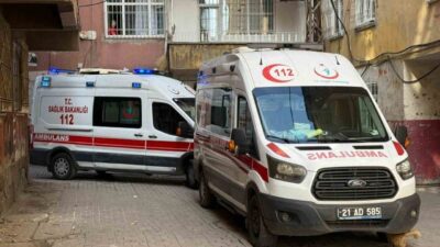 Diyarbakır’ın Kayapınar ilçesindeki 6 katlı bir apartmanda çıkan yangında, 2’si