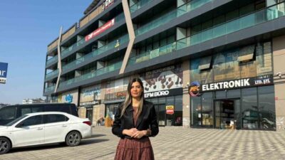 Canan Demir, CHP'deki görevlerinden istifa ettiğini Diyarbakır'da düzenlediği basın toplantısında