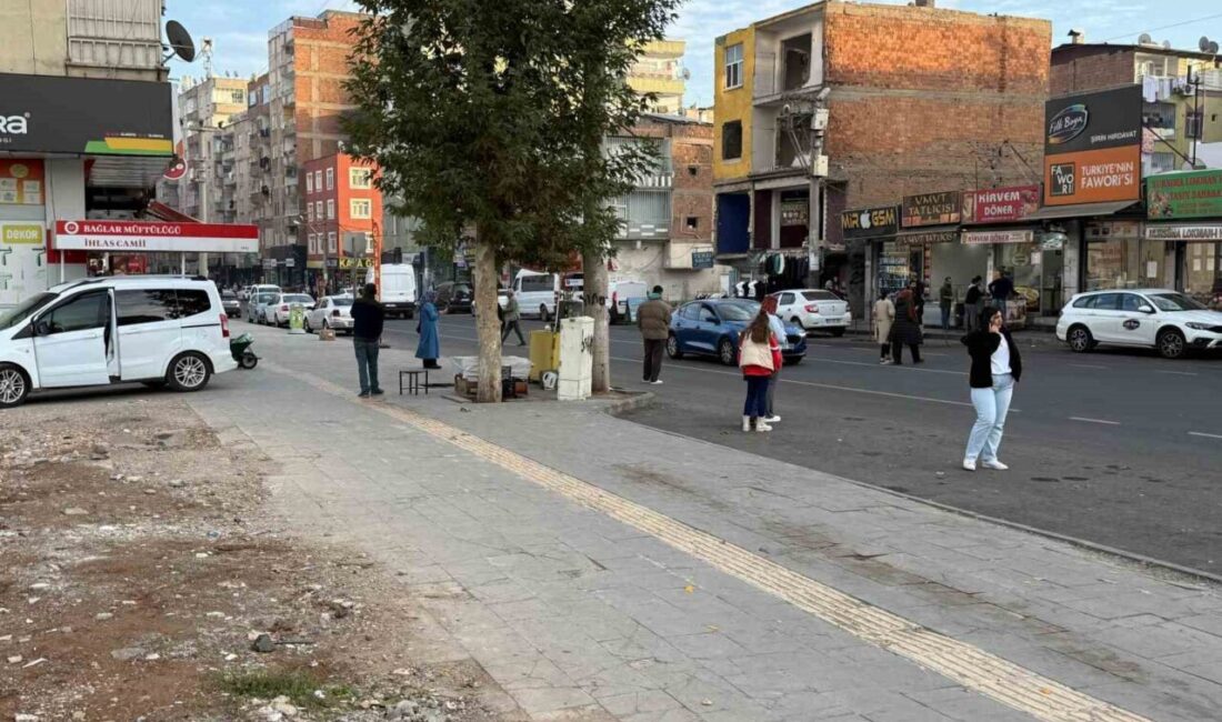 Diyarbakır'ın Bağlar ilçesinde bir taksi şoförü, durakta uğradığı silahlı saldırıda