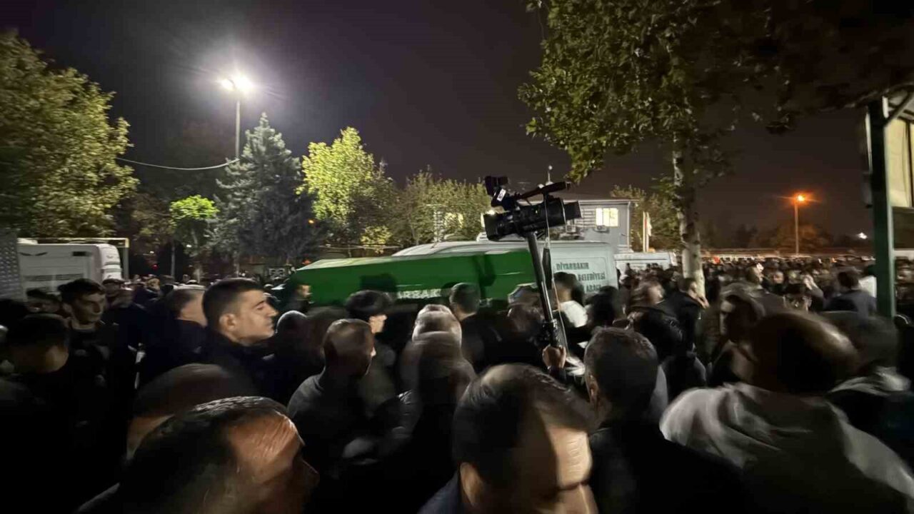 Diyarbakır'ın Kulp ilçesindeki viyadük inşaatında iskele çökmesi sonucu hayatını kaybeden