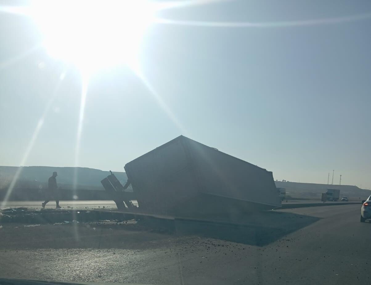 Diyarbakır'ın Çınar ilçesinde Yuvacık Mahallesi'nde meydana gelen zincirleme trafik kazasında