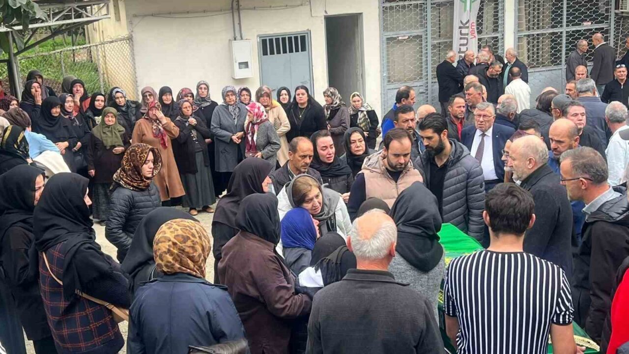 Sakarya’nın Kaynarca ilçesinde yaşayan 55 yaşındaki Günseli Koç, İstanbul'da kanser