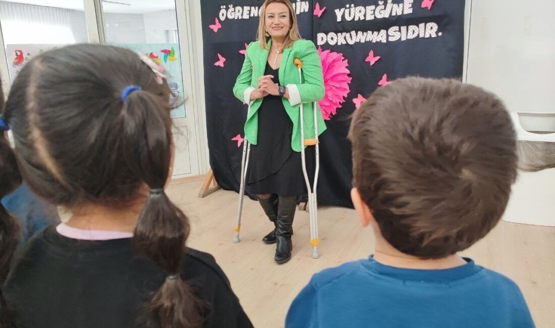 Hilal Demir, doğuştan kalça çıkığı ve polio sekeliyle mücadele ederek